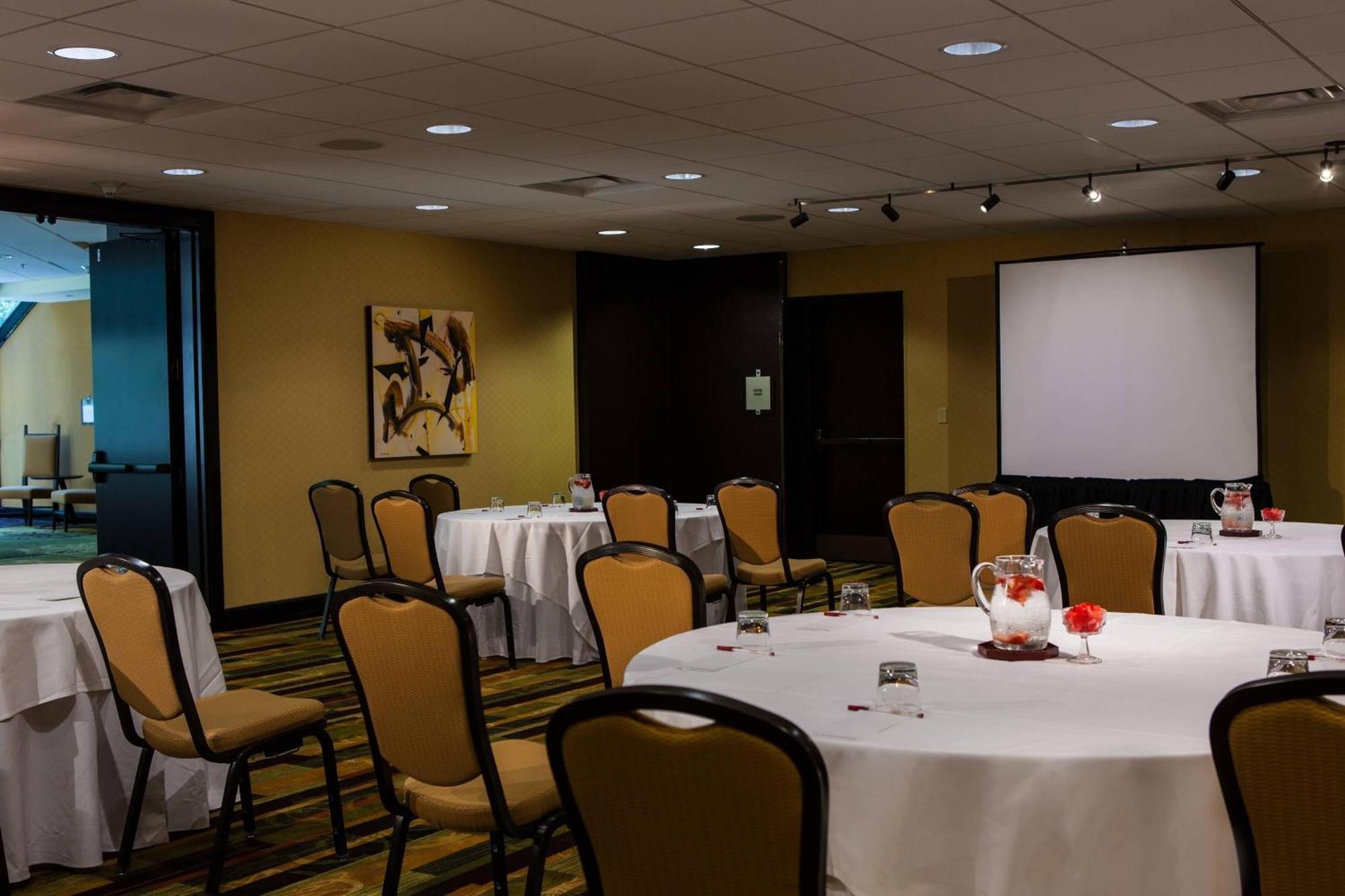 Greensboro-High Point Marriott Airport Business photo